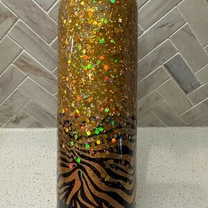 Glittery Gold and Black epoxy Tumbler